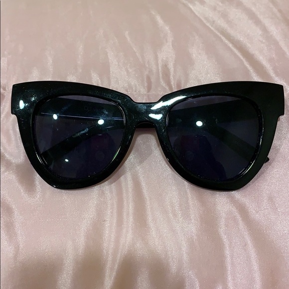 Accessories - Cat style sunglasses